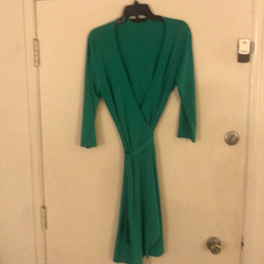 Gorgeous green BCBG wrap dress!